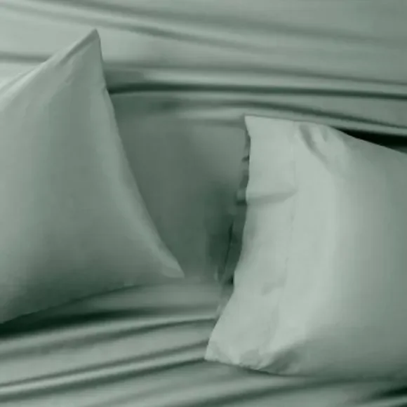 Full 300 Thread Count Temperature Regulating Solid Sheet Set Sage Green Casaluna